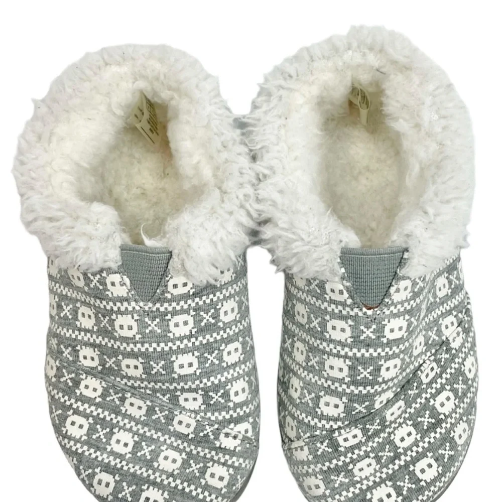 TOMS Grey Jersey Skulls Slipper